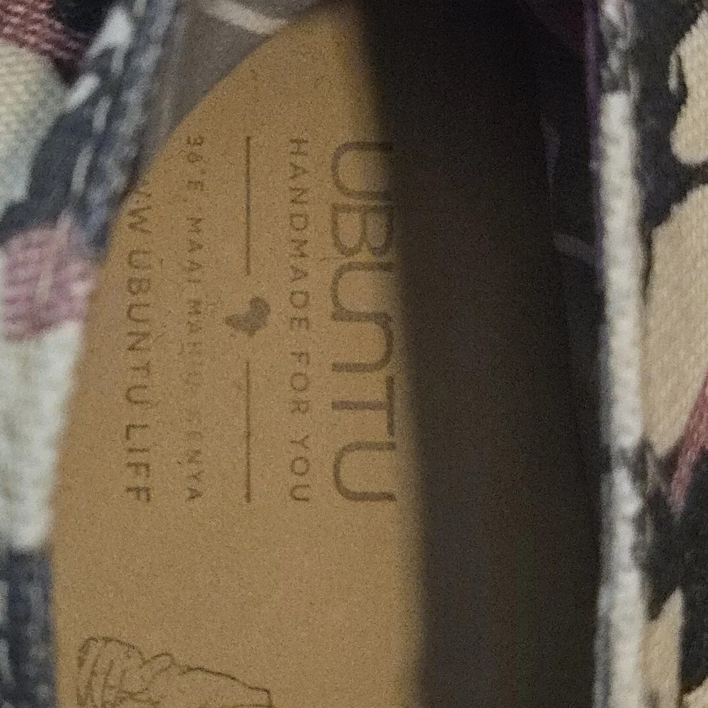 Ubuntu Espadrilles Dog Print, Slip On, Handmade, Size 9 Labrador